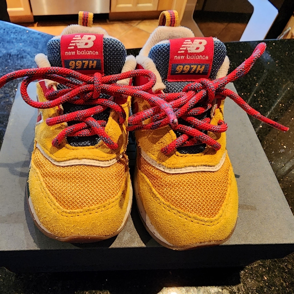 Sneakers